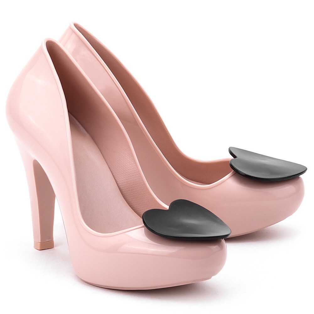 Mel by Melissa Raspberry SP pumps with black heart